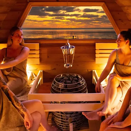 De Tuunkrueper Mit Deichblick Nordseeluft Von Der Terrasse Aus Апартаменты *