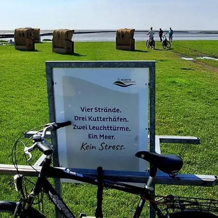 Appartamento De Tuunkrueper Mit Deichblick Nordseeluft Von Der Terrasse Aus
