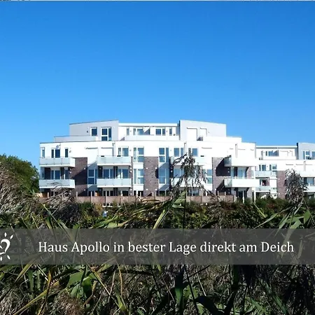 De Tuunkrueper Mit Deichblick Nordseeluft Von Der Terrasse Aus * Wurster Nordseekuste